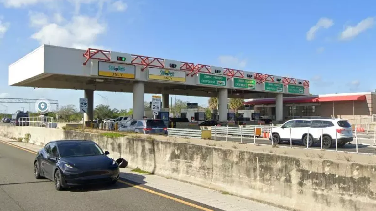 A toll booth at the Sunshine Skyway Bridge