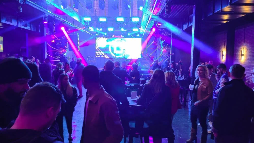 Downtown bars like Decca Live could serve for an extra hour under a proposal