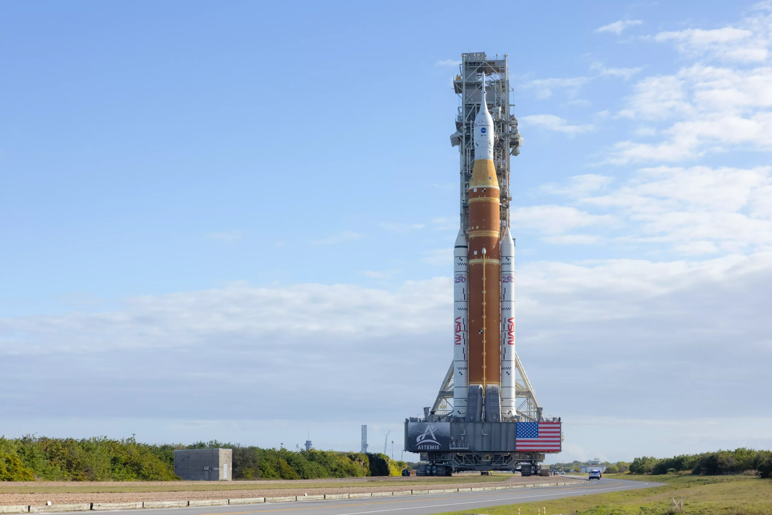 NASA’s SLS rocket makes its journey from Kennedy Space Center’s Vehicle Assembly Building to Launch Pad 39B.