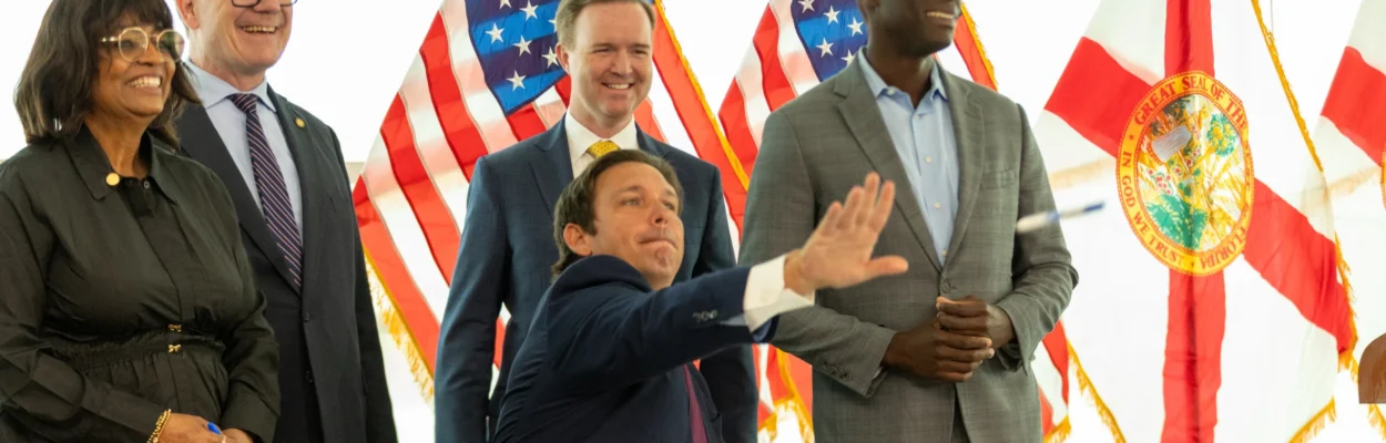 Gov. Ron DeSantis signs SB 1134
