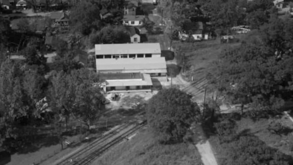 A historic photo shows an aerial view of Draper's Egg & Poultry plant