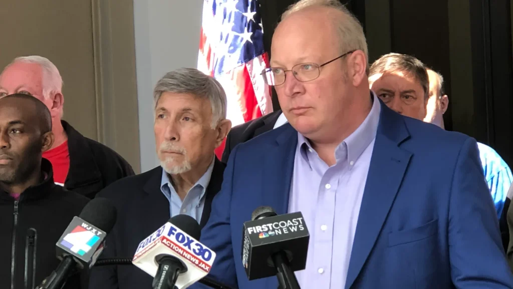 Scott Wilson, past City Council president, to challenge Kevin Carrico in election
