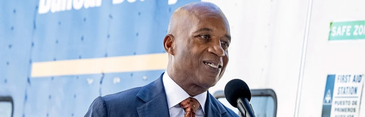 Nat Ford, CEO of JTA, speaking at a microphone.