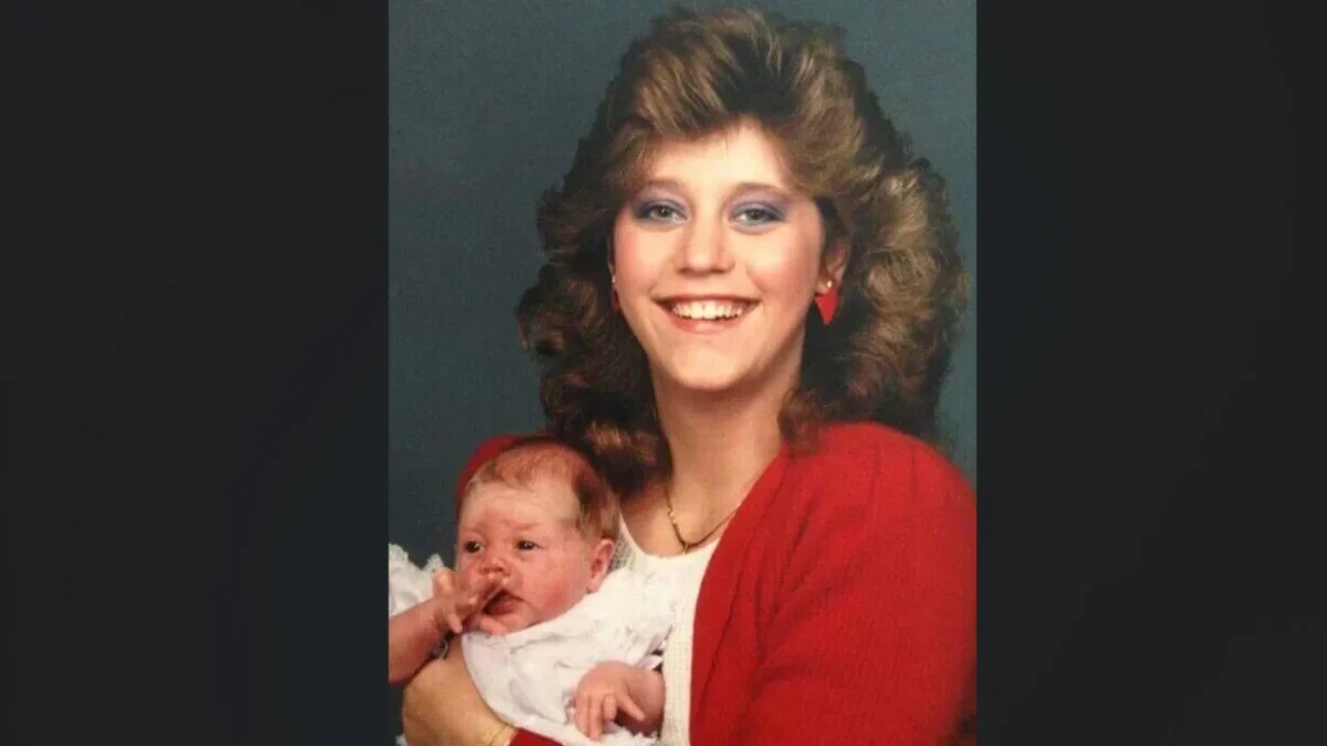 Murder victim Melissa Ellison and daughter Casie