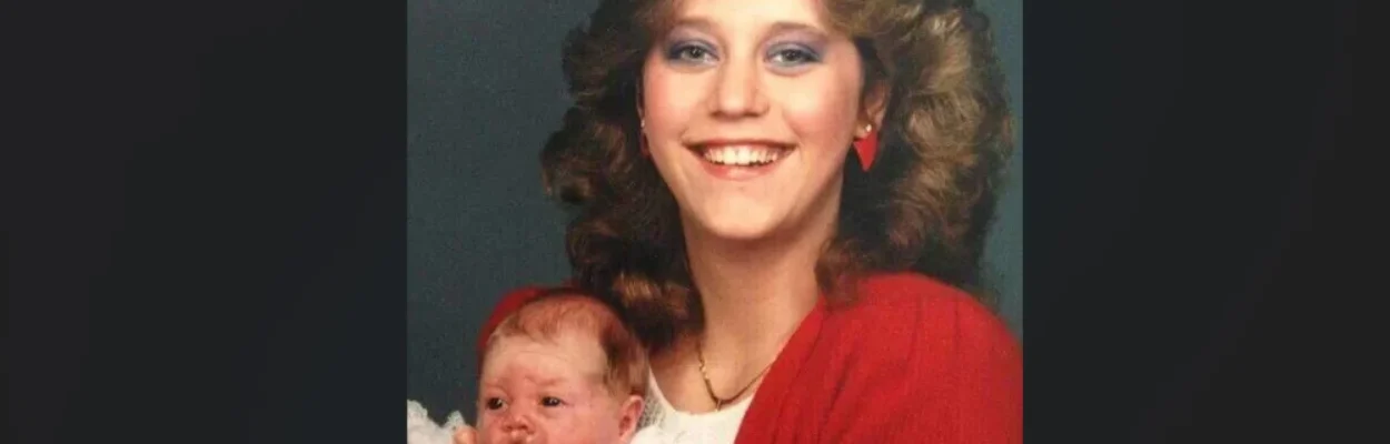 Murder victim Melissa Ellison and daughter Casie