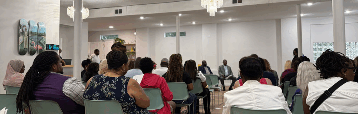 Attendees fill the room at a recent School Board candidate forum.