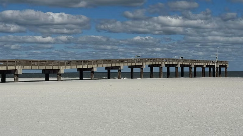 The Ocean Pier and beach in St. Augustine Beach, where smoking and vaping are now prohibited.