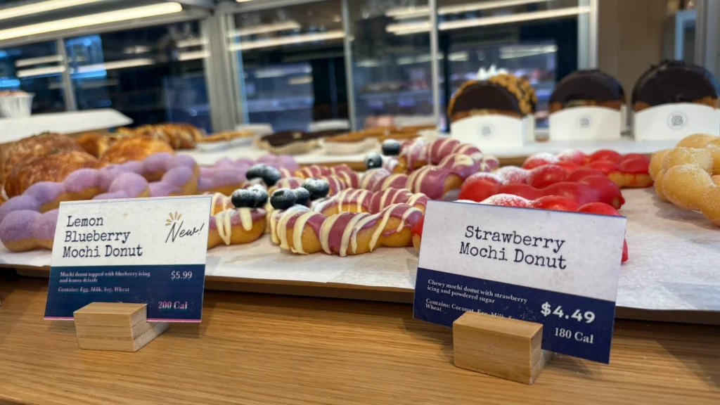 Paris Baguette pastry case