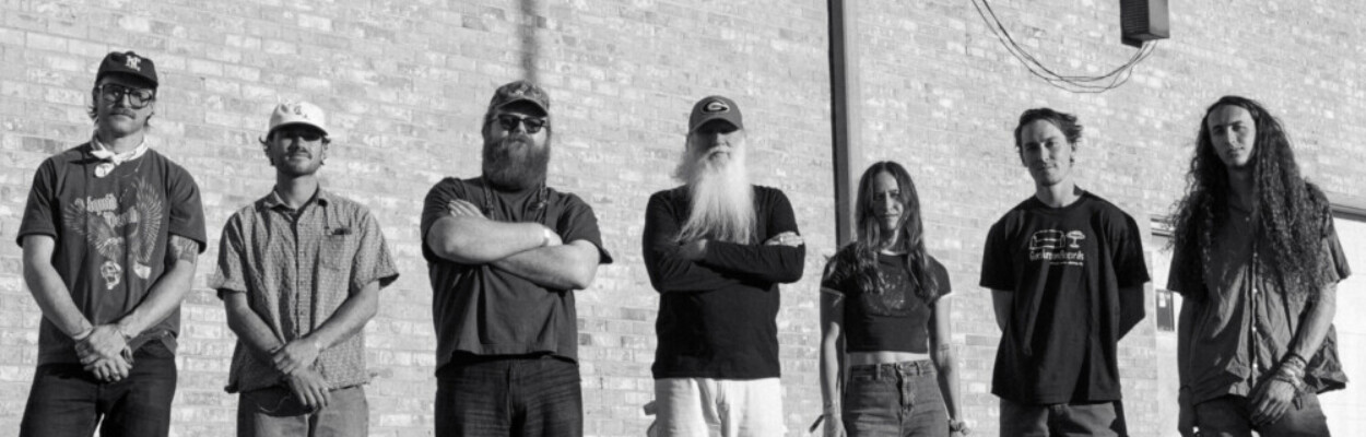 Backed by a group of Jacksonville musicians half his age, Robert Lester Folsom is reaching new audiences