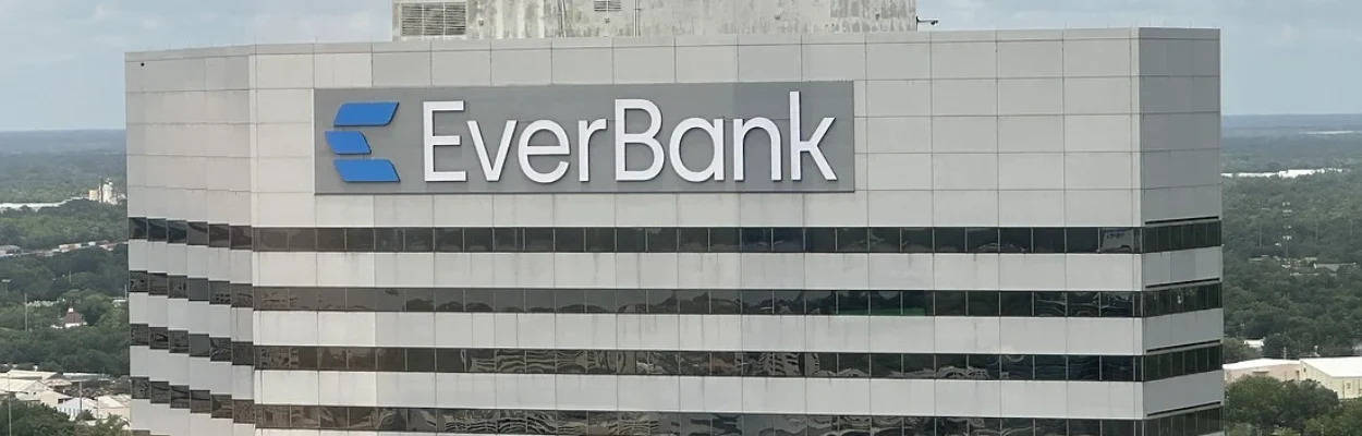 The top of the EverBank building in Jacksonville.