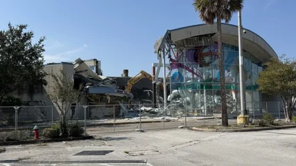 Featured image for “Demolition begins on Regency Square Mall”