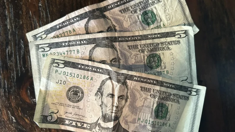 Featured image for “Florida’s minimum wage is about to rise to $15”