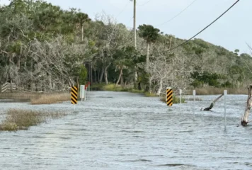 Featured image for “Nor’easter producing dangerous surf and flooding along Florida’s East Coast”